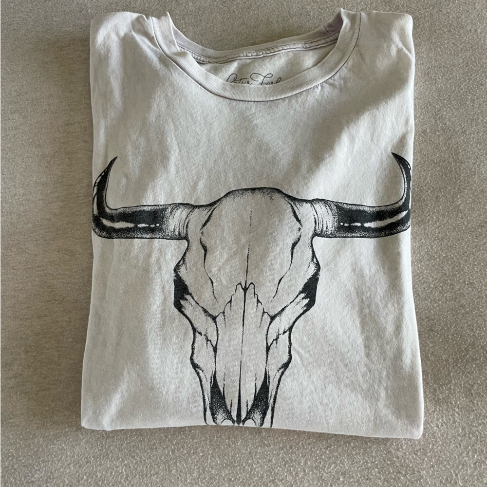 Oversized cropped shirt